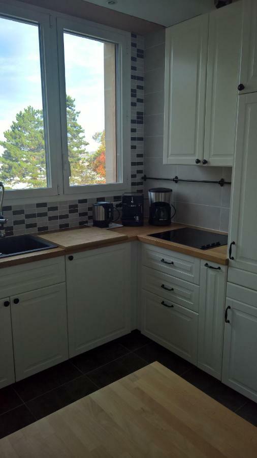Appartement Meuble Garches Bagian luar foto